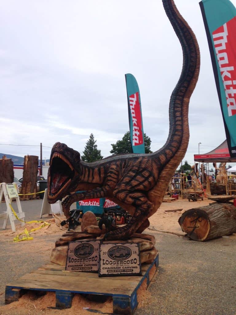 raptor chainsaw carving - 2018 Sedro Woolley Loggerodeo